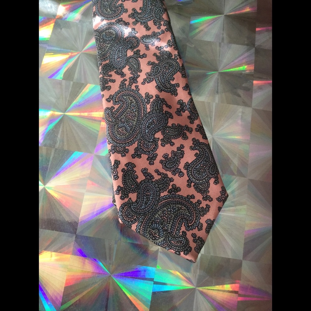 VTG 60s Playboy Swinger Pink Paisley Silk Necktie